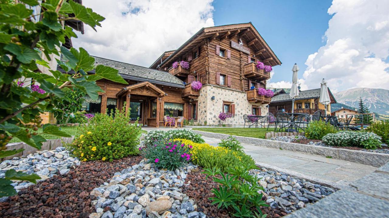 Hotel Capriolo Livigno Exterior photo