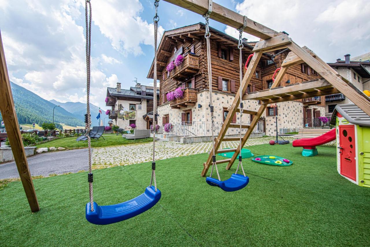 Hotel Capriolo Livigno Exterior photo