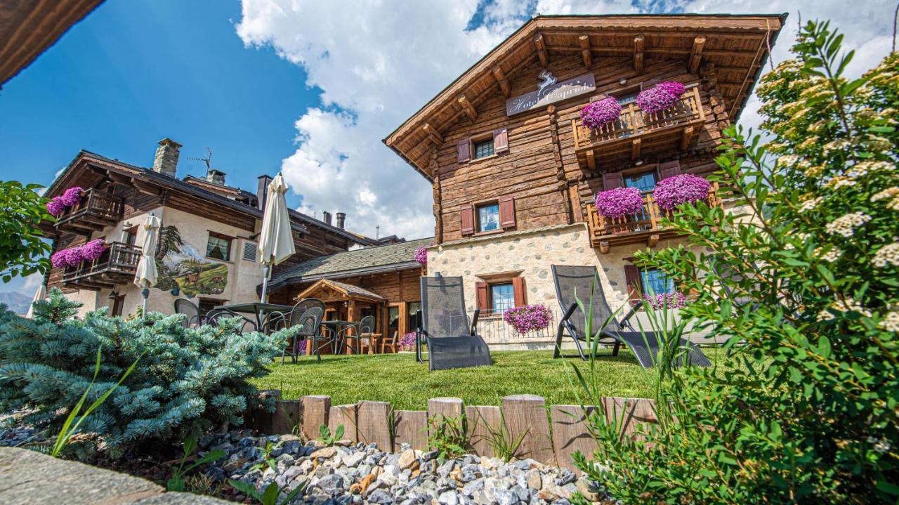 Hotel Capriolo Livigno Exterior photo